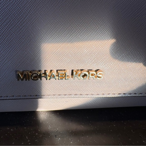 Michael Kors pink Crossbody Bag - Picture 3 of 12